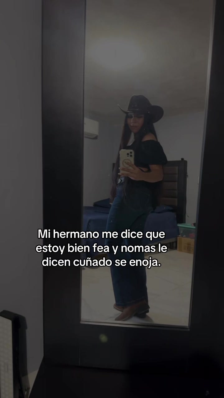 @️Angie Cast