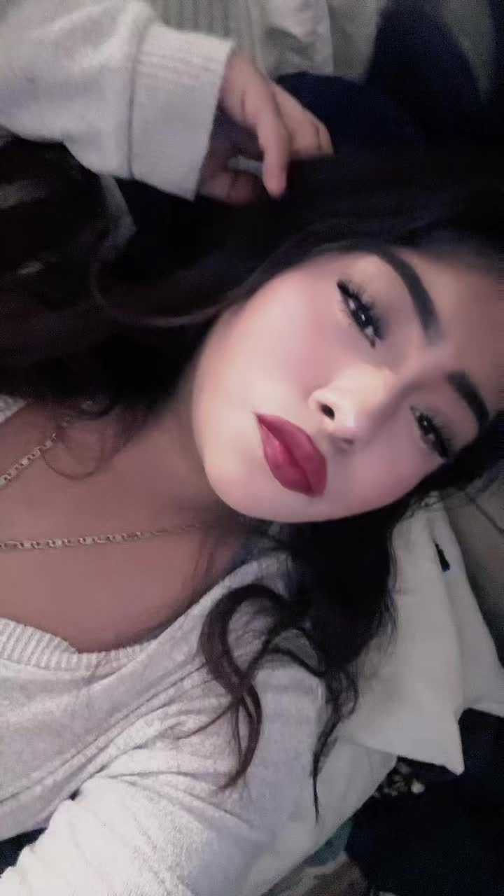 @𝔂𝓮𝓼𝓲🖤🎸🎤
