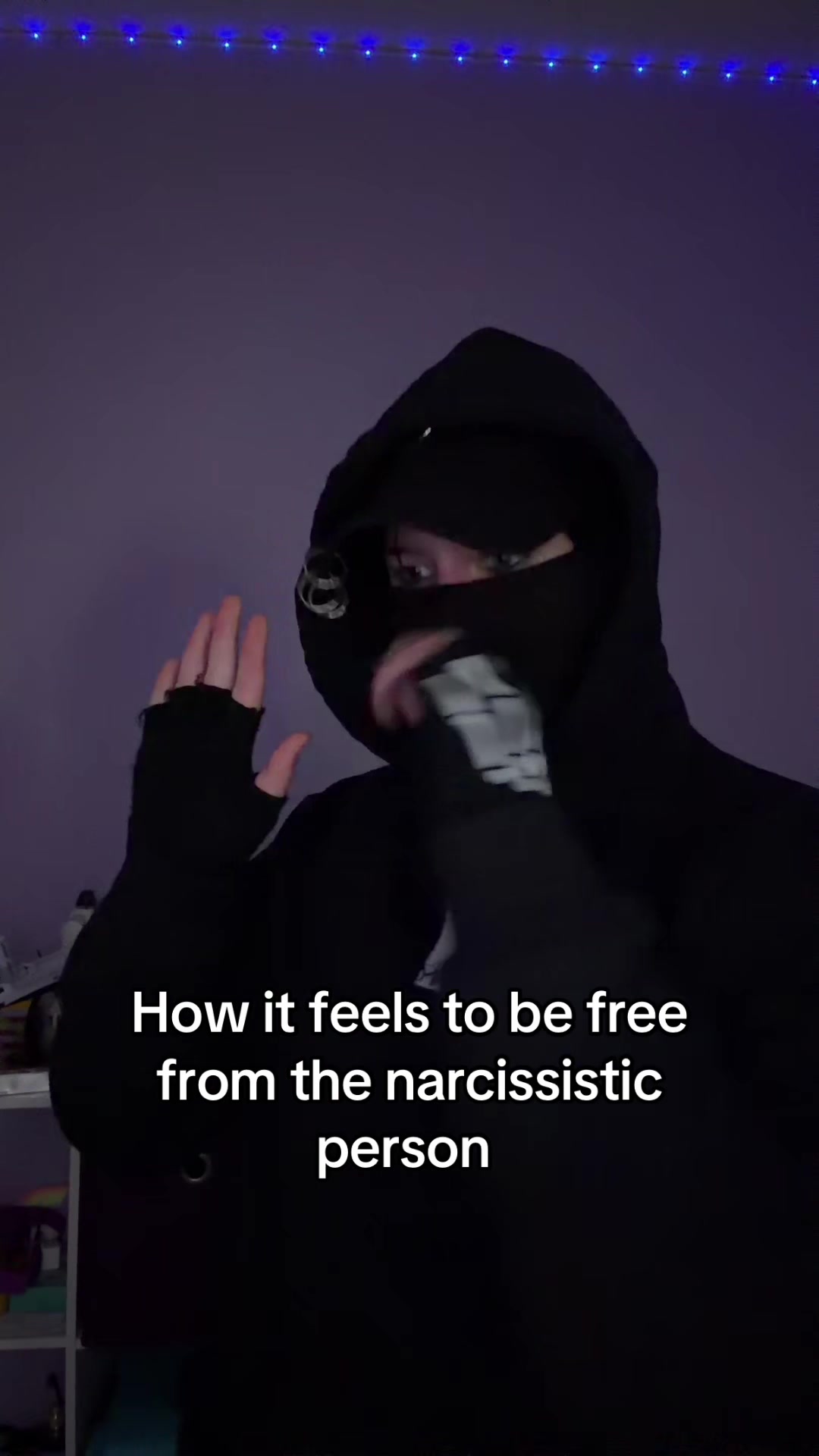 @Girl in the black mask