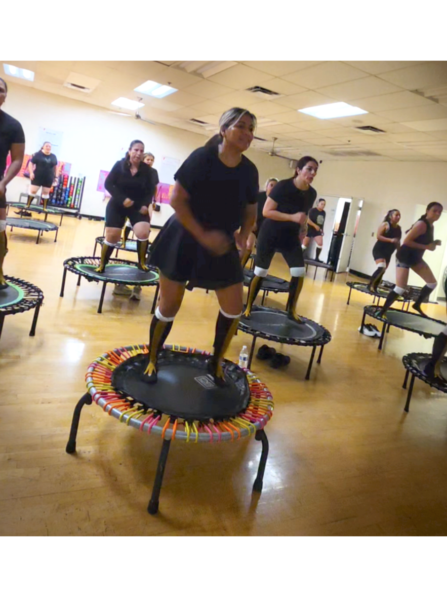 @Ari Alvarado jumping studio