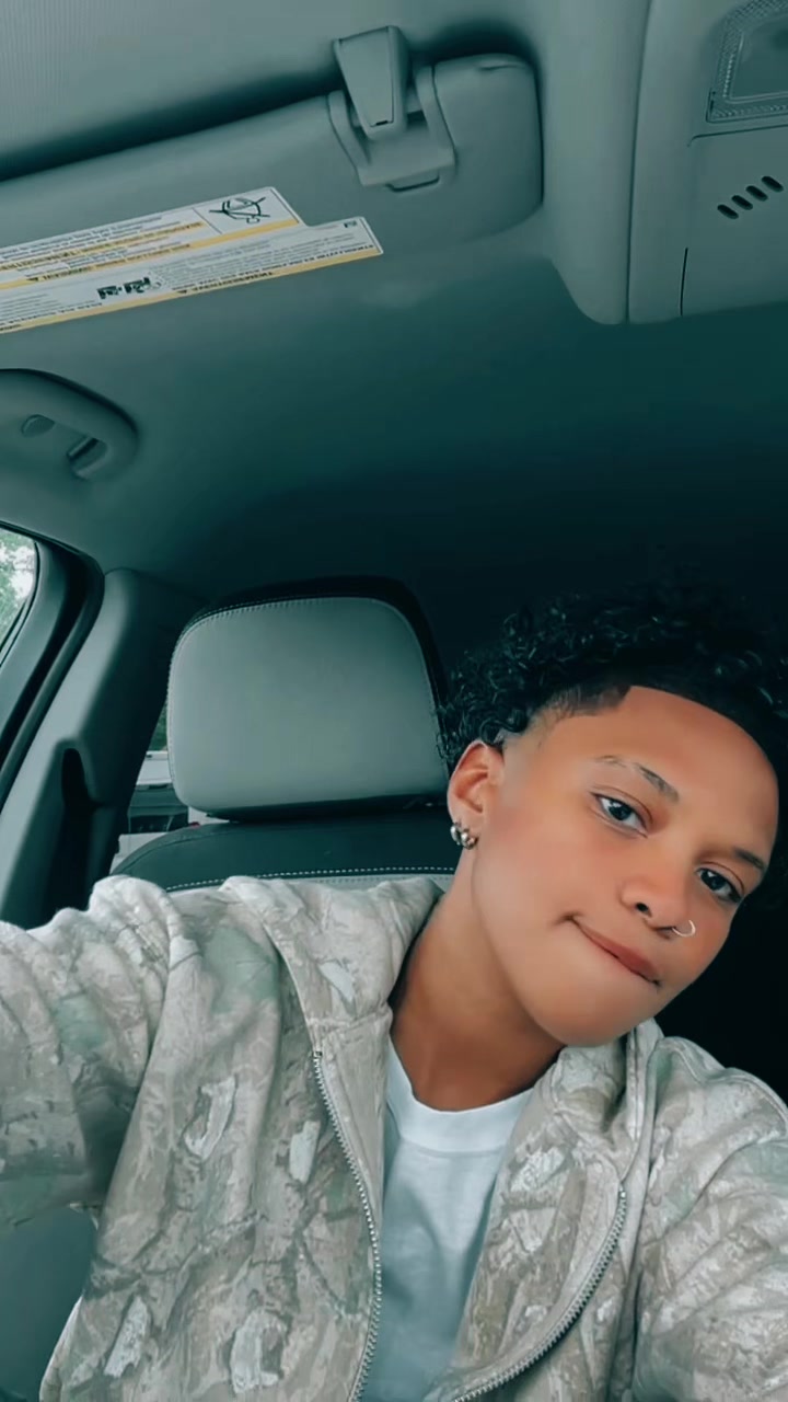 @Briana 🏳️🌈