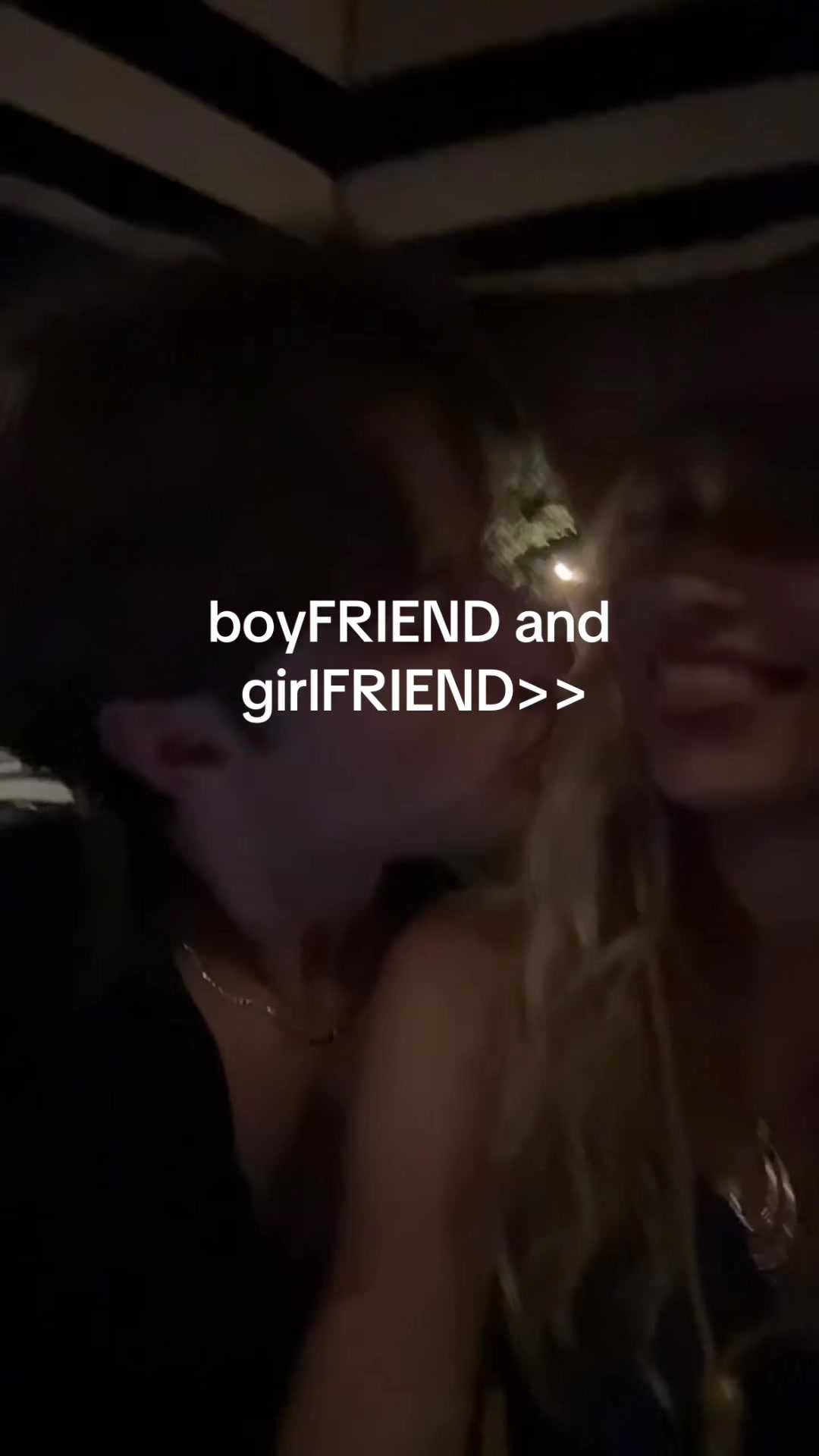 @jjesslyons