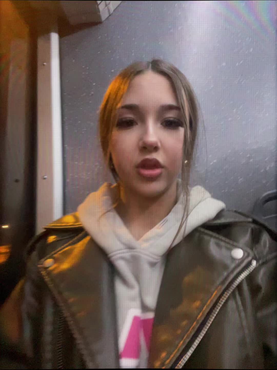 @👸🏻