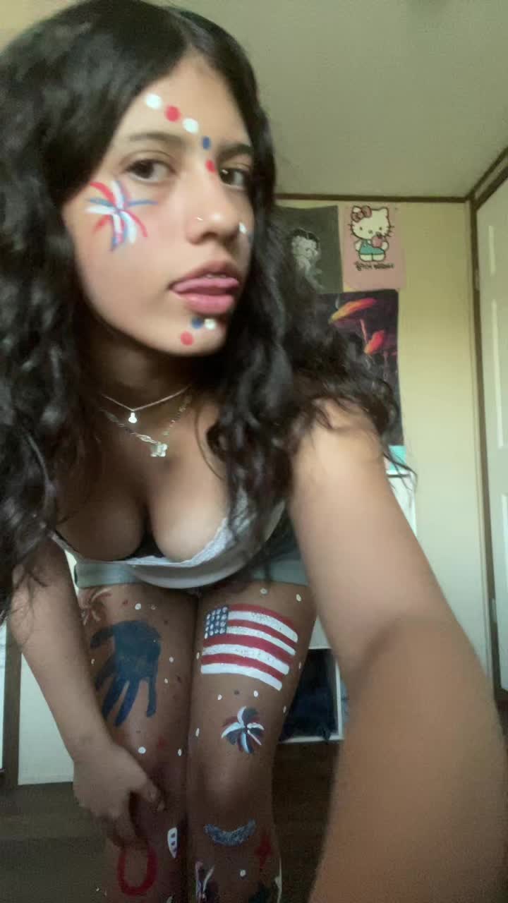 @🦄