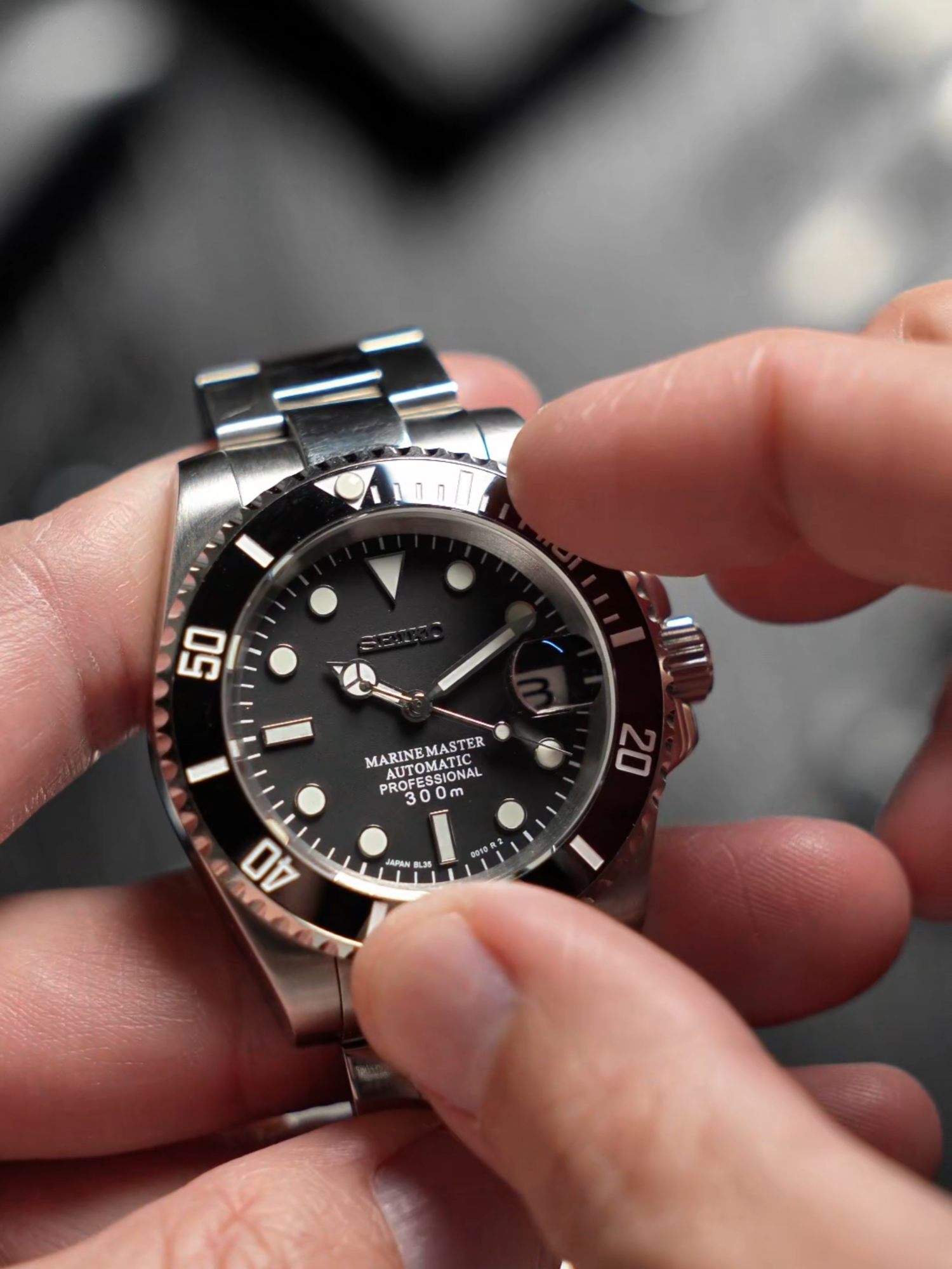 @SKYRIM WRIST USA