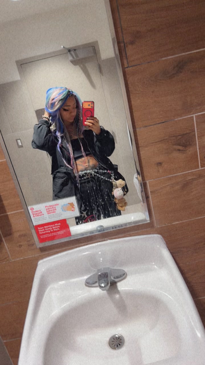 @PolyGLAMOROUS