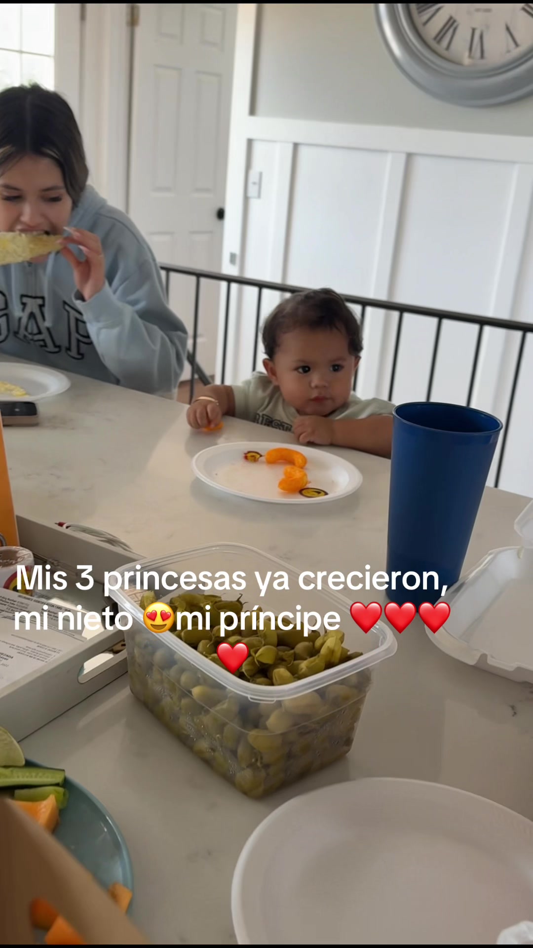 @Alondra Quezada Y Ma