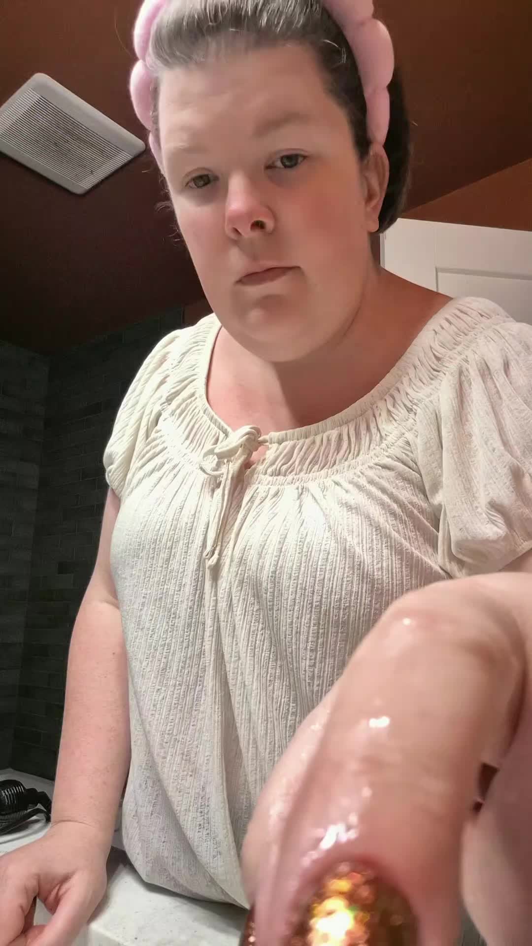 @Nealashitposts