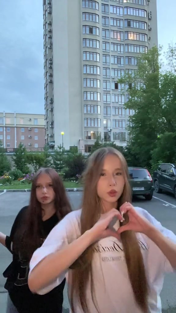 @лерквитс ౨ৎ