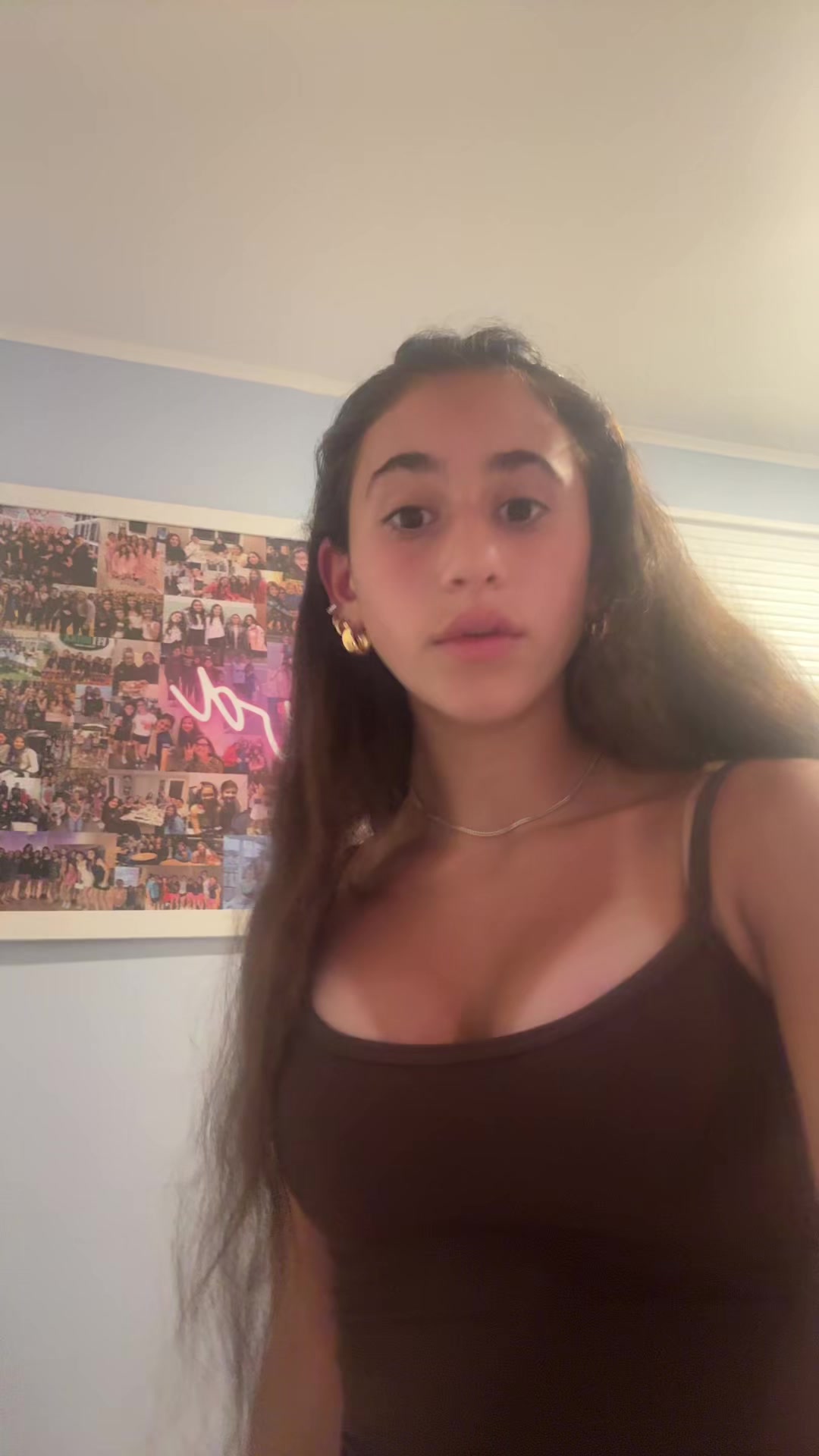 @avarosen_