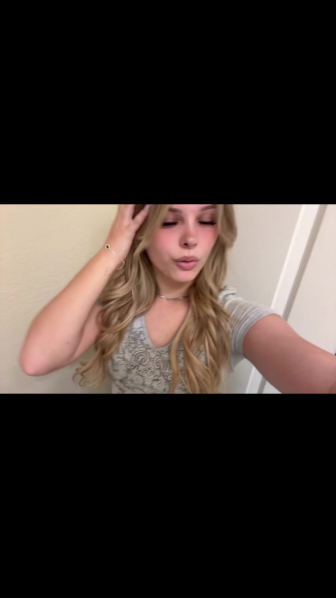 @<3