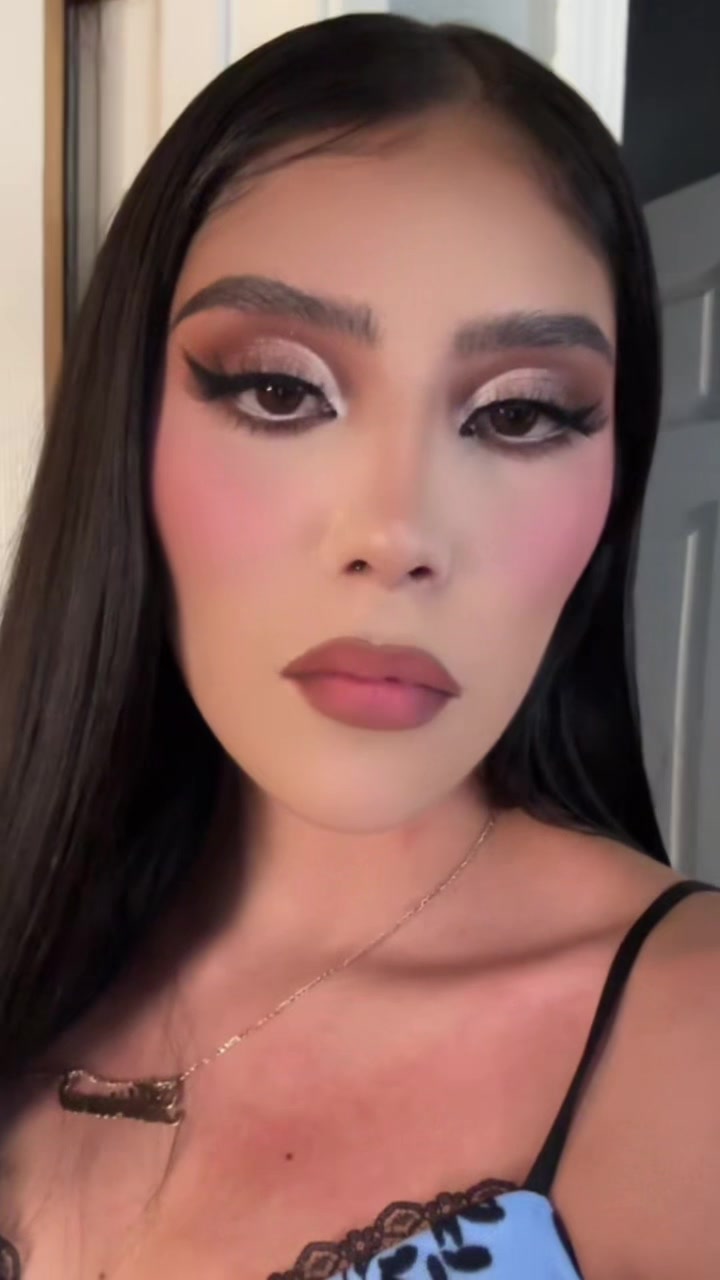 @Adriana💋