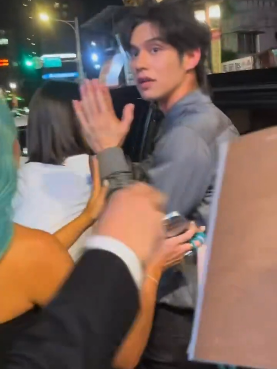 @ᴢɪɴ ᴍᴀʀ ʟᴏᴠᴇ ʙʀɪɢʜᴛ𐙚⋆&deg;｡⋆♡ᥫ᭡