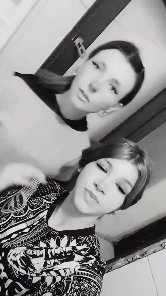 @Nazlı demir