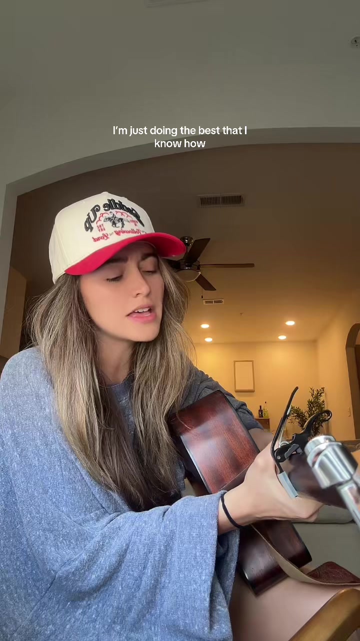 @Kaylinroberson