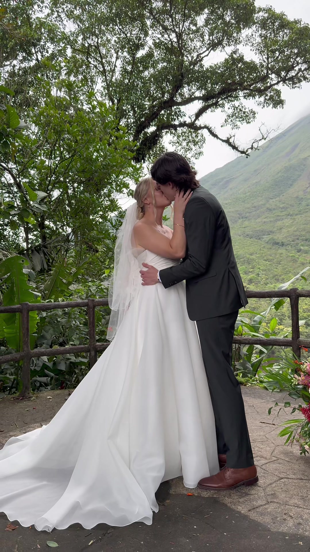 @jeniferhernandezweddings