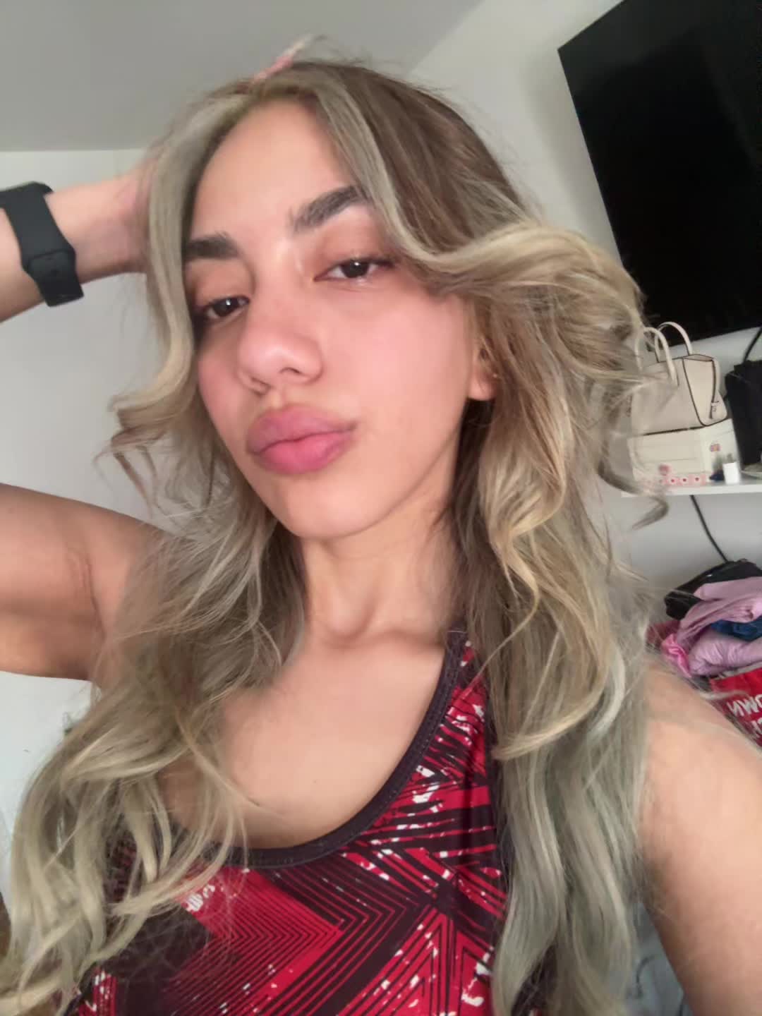 @𝓛𝓾