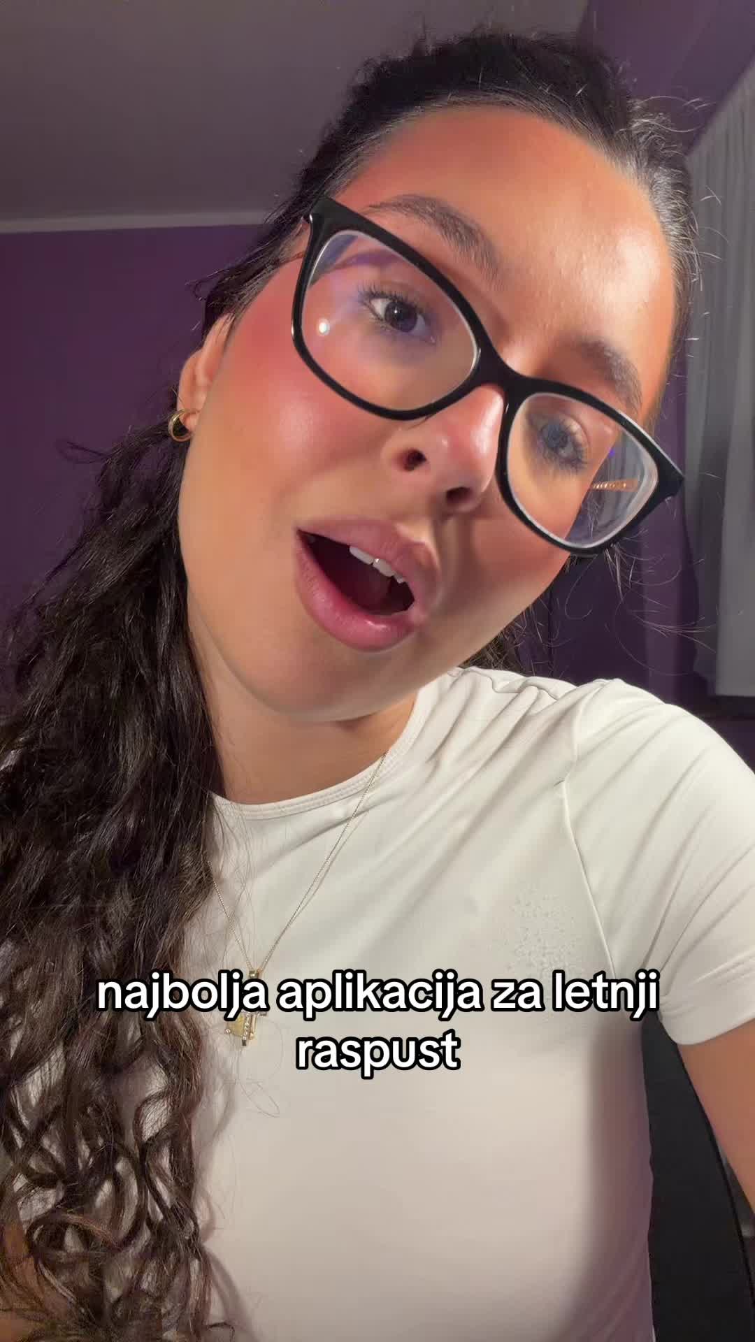 @Isidora
