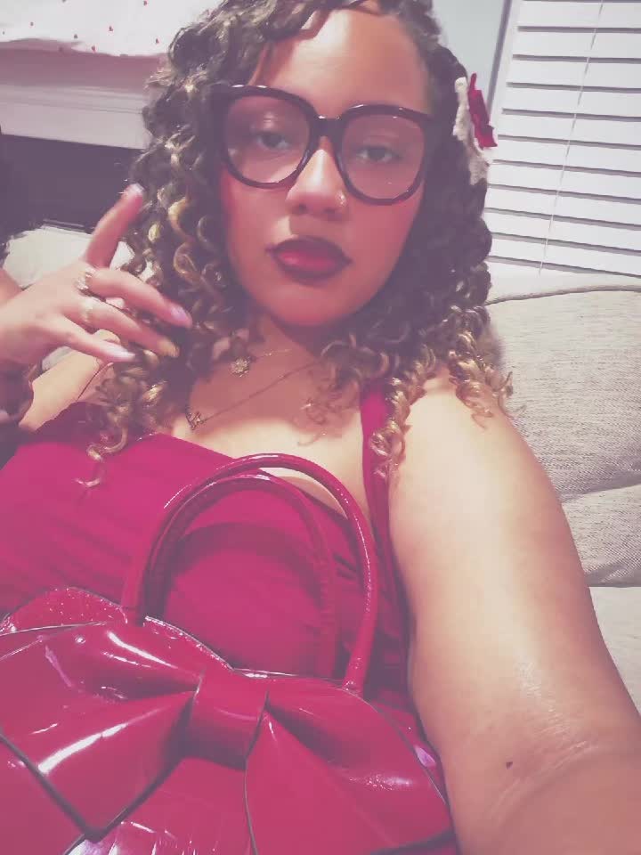 @𝑨𝒍𝒆𝒙𝒊𝒂 💋🍒