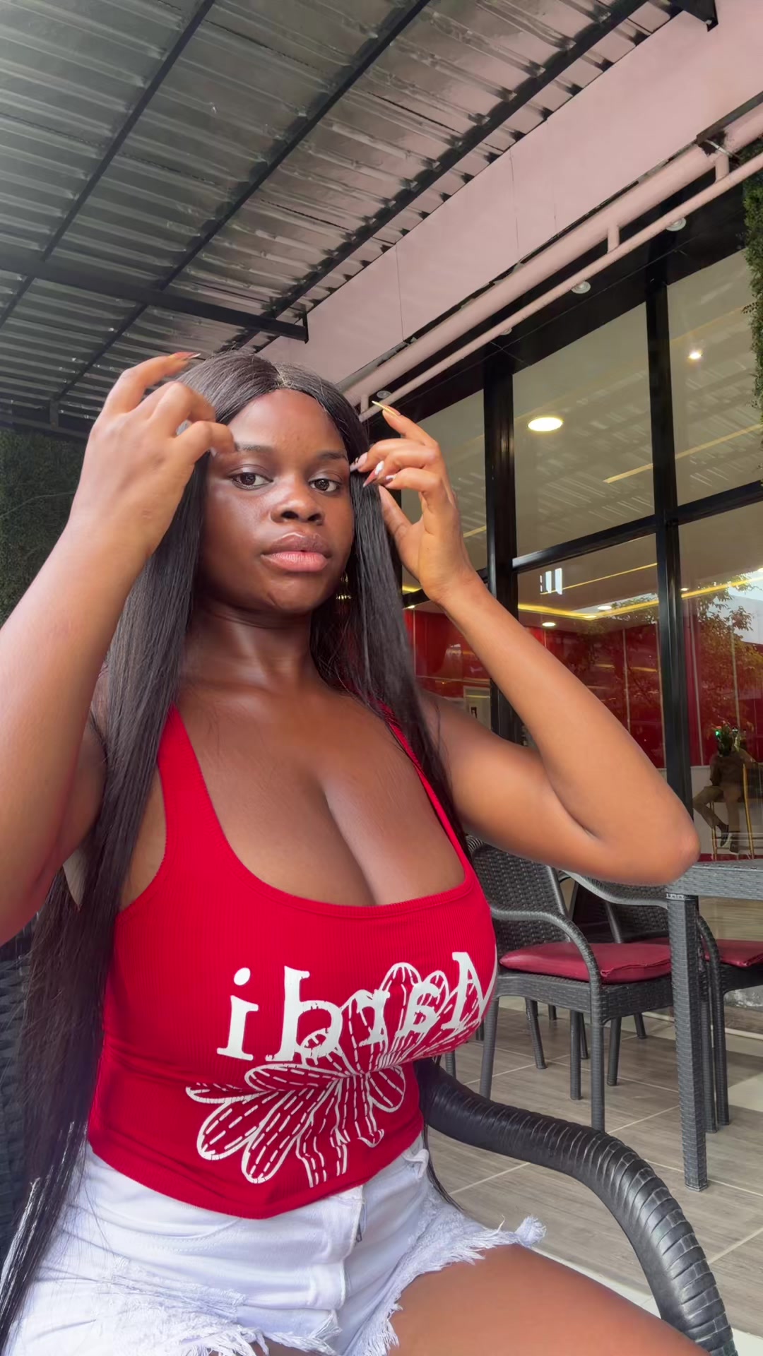 @Amara🦋💕