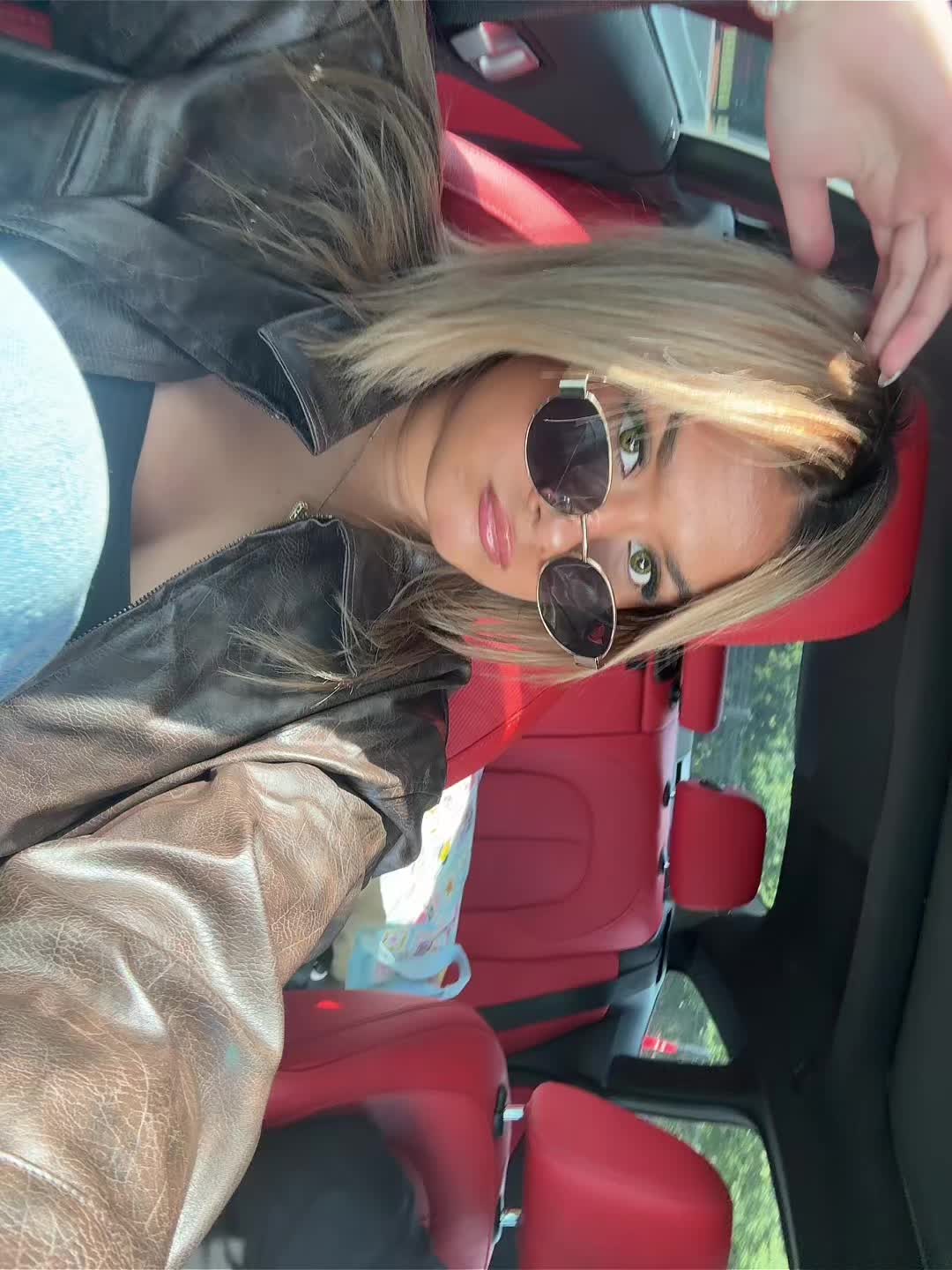 @melanie👸🏼