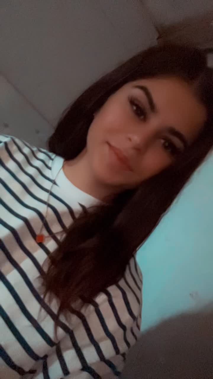 @Adelisa