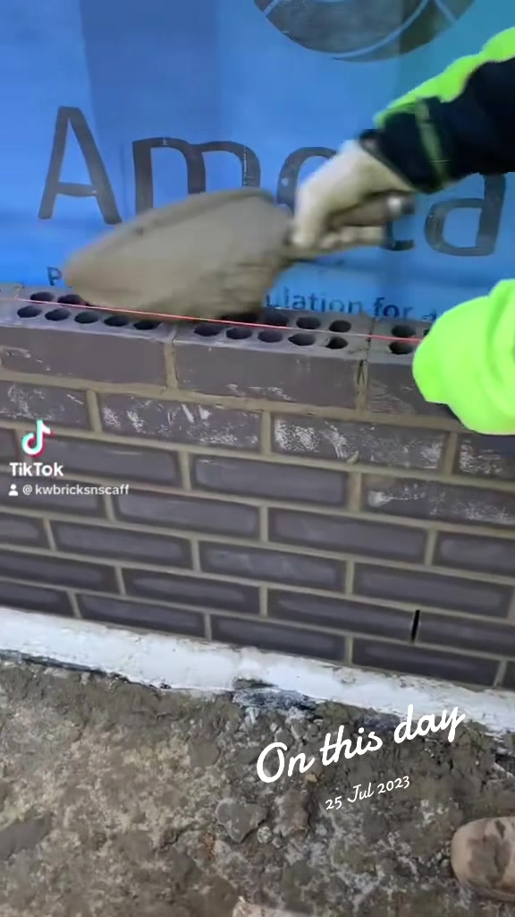 @kwbricksnscaff