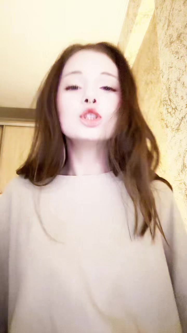 @валерія