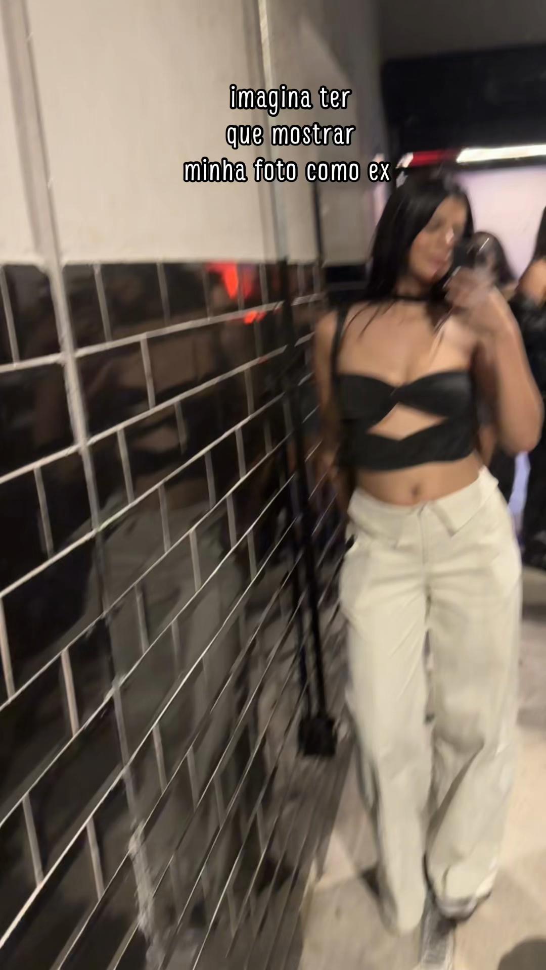 @Camila