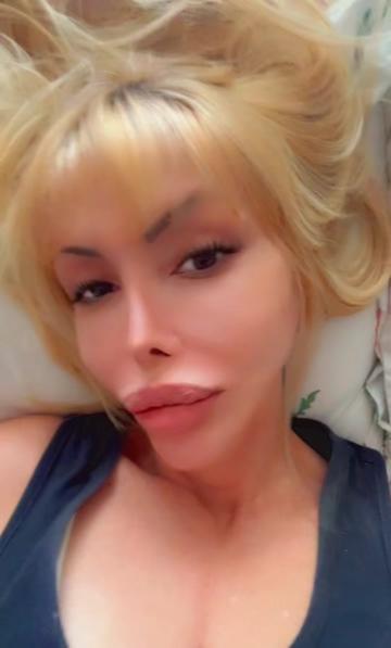 @RaquelFox