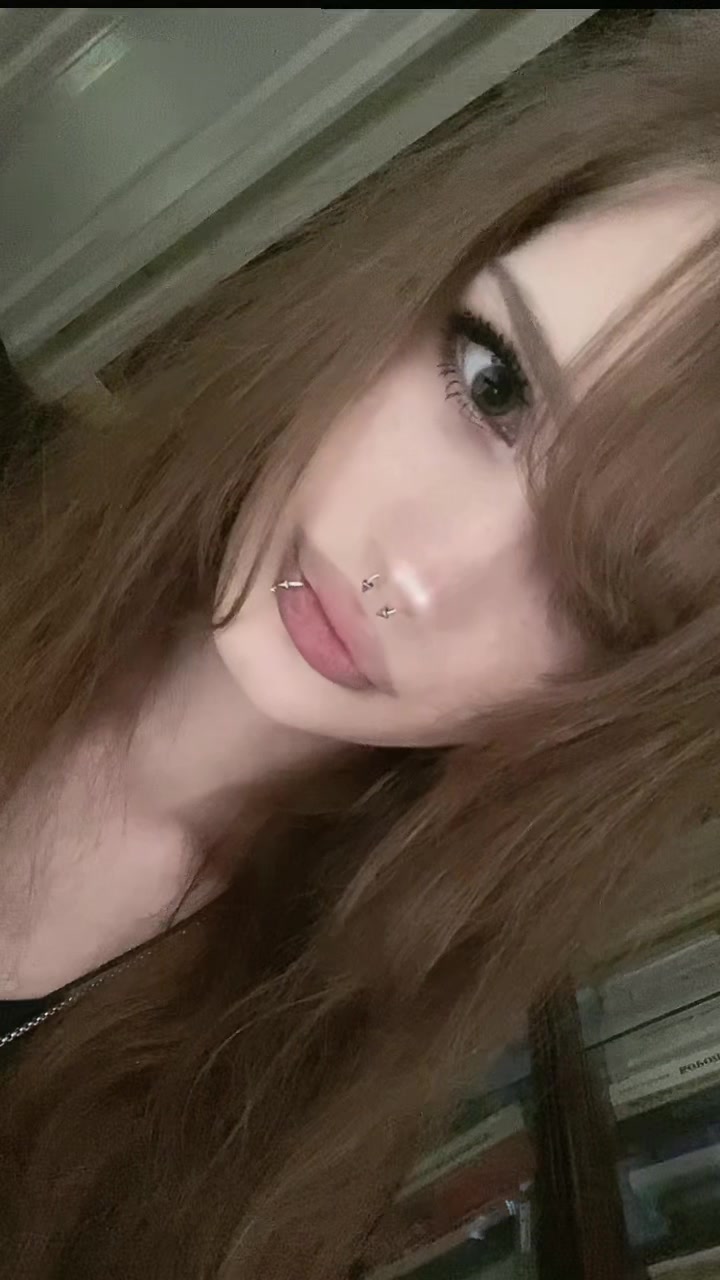 @gothgirlslut