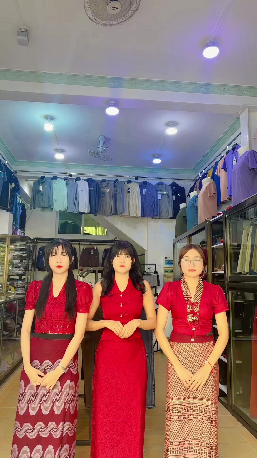 @Taw Win Nan Clothing