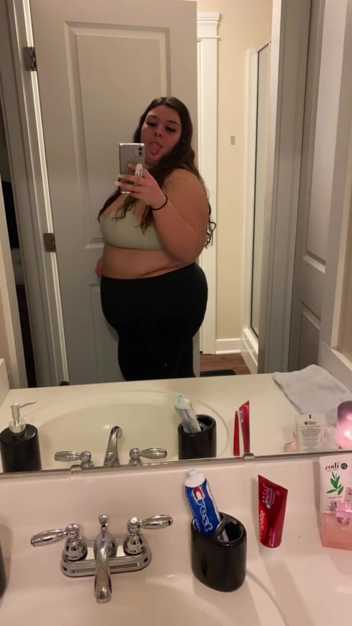 @Sara 🏋️&zwj;♀️🎗️💜