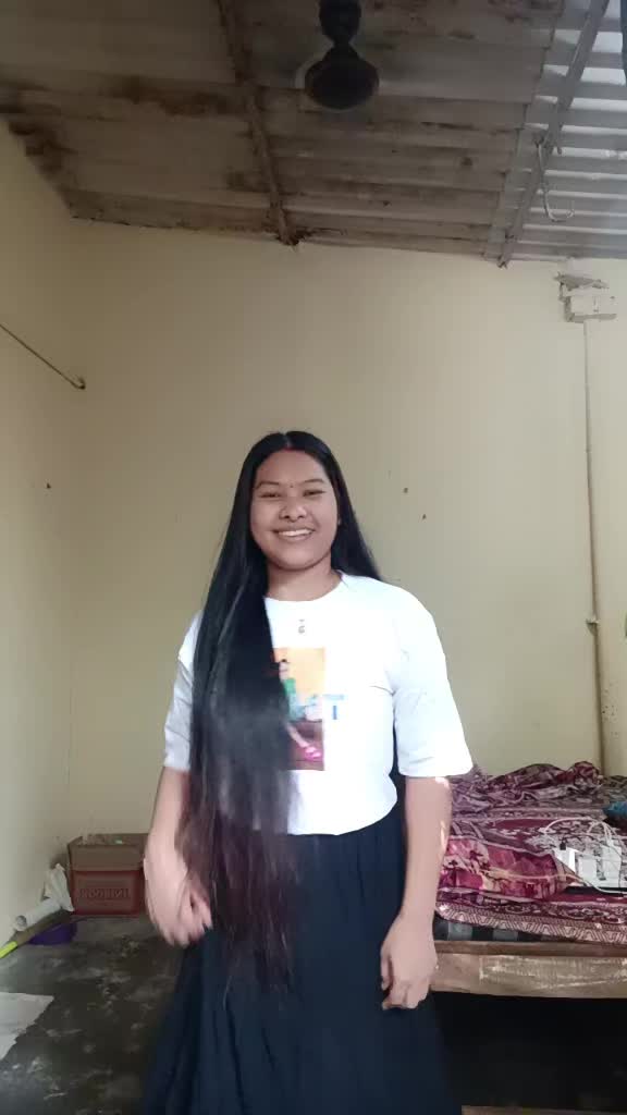 @Miss thapa 💋🤞