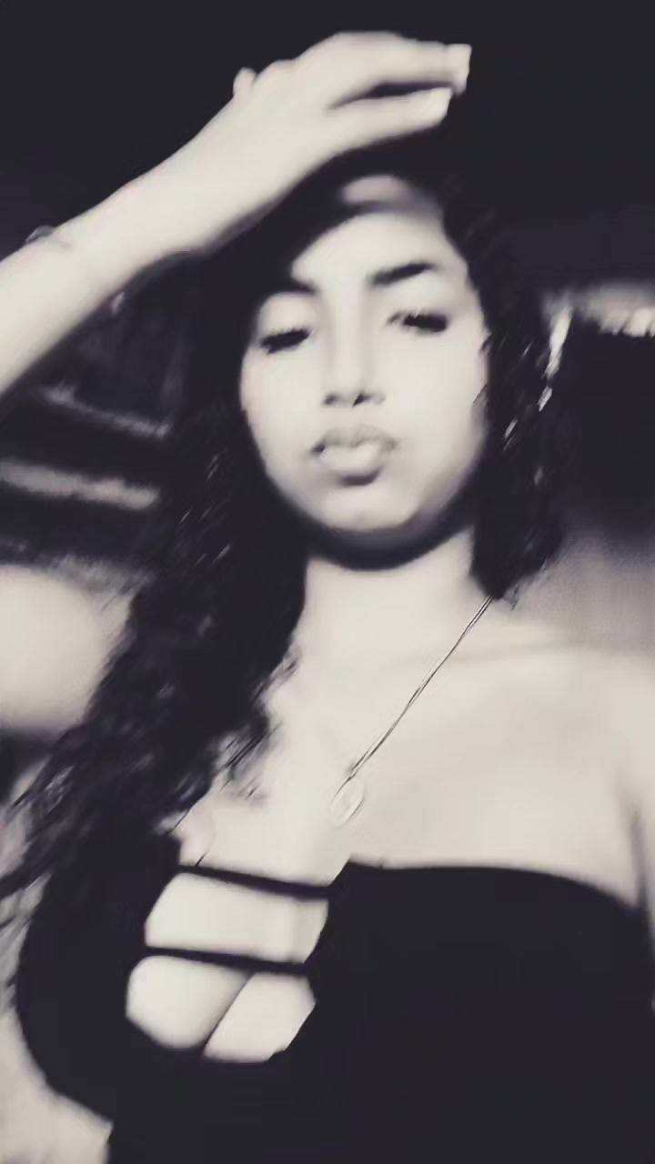 @Valentina♡