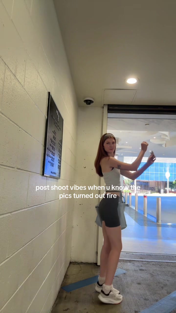 @Lo☆⋆