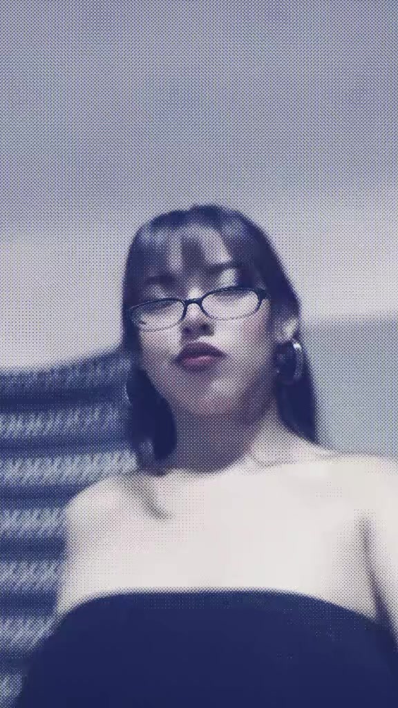 @chynisS