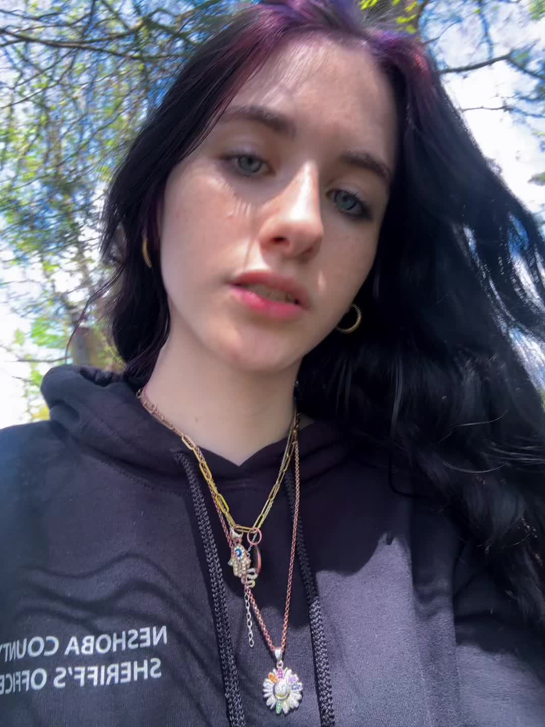 @· ─ ·𖥸· ─ ·