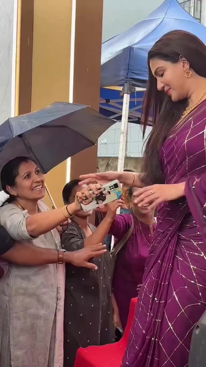 @nichumon