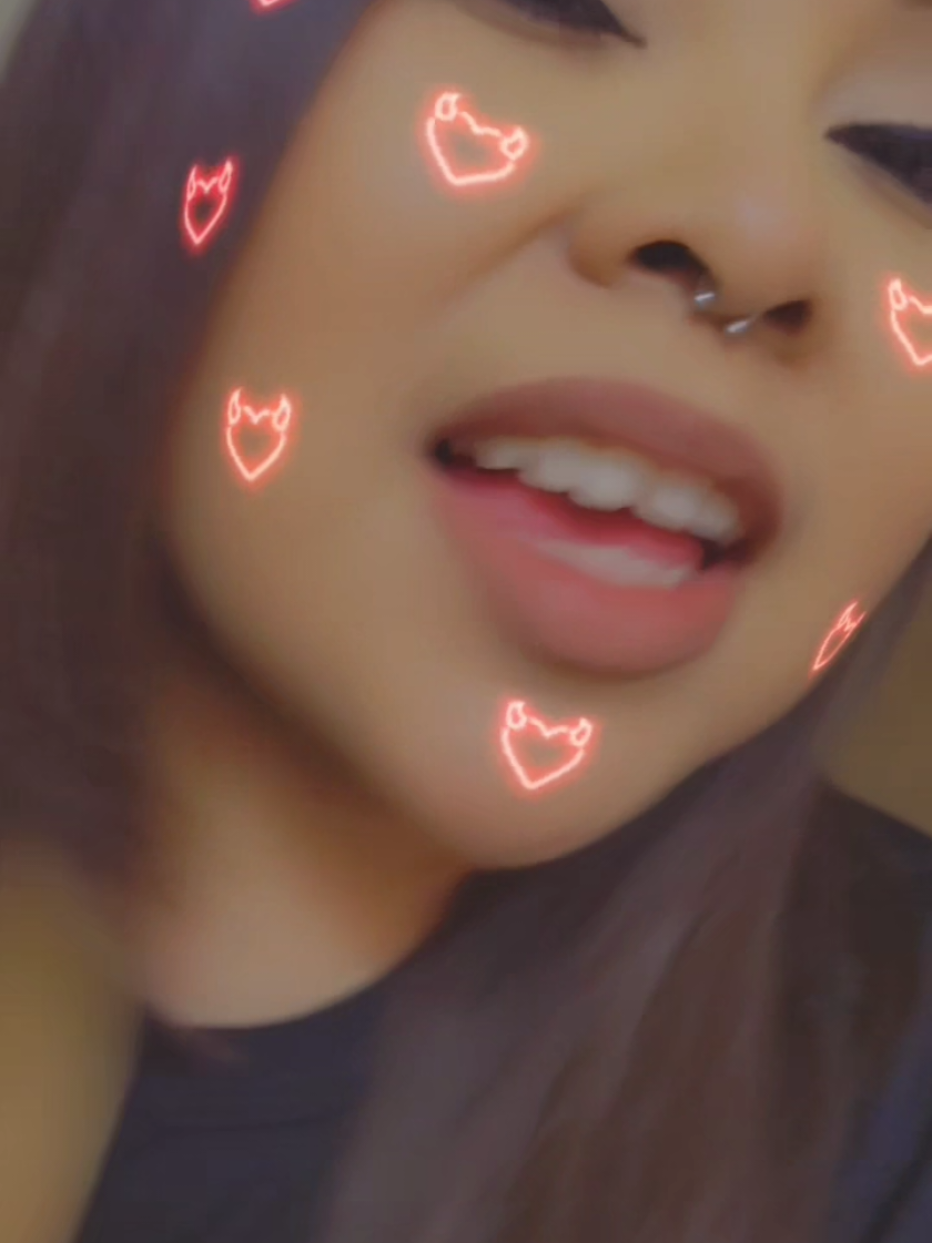 @Naysha🖤