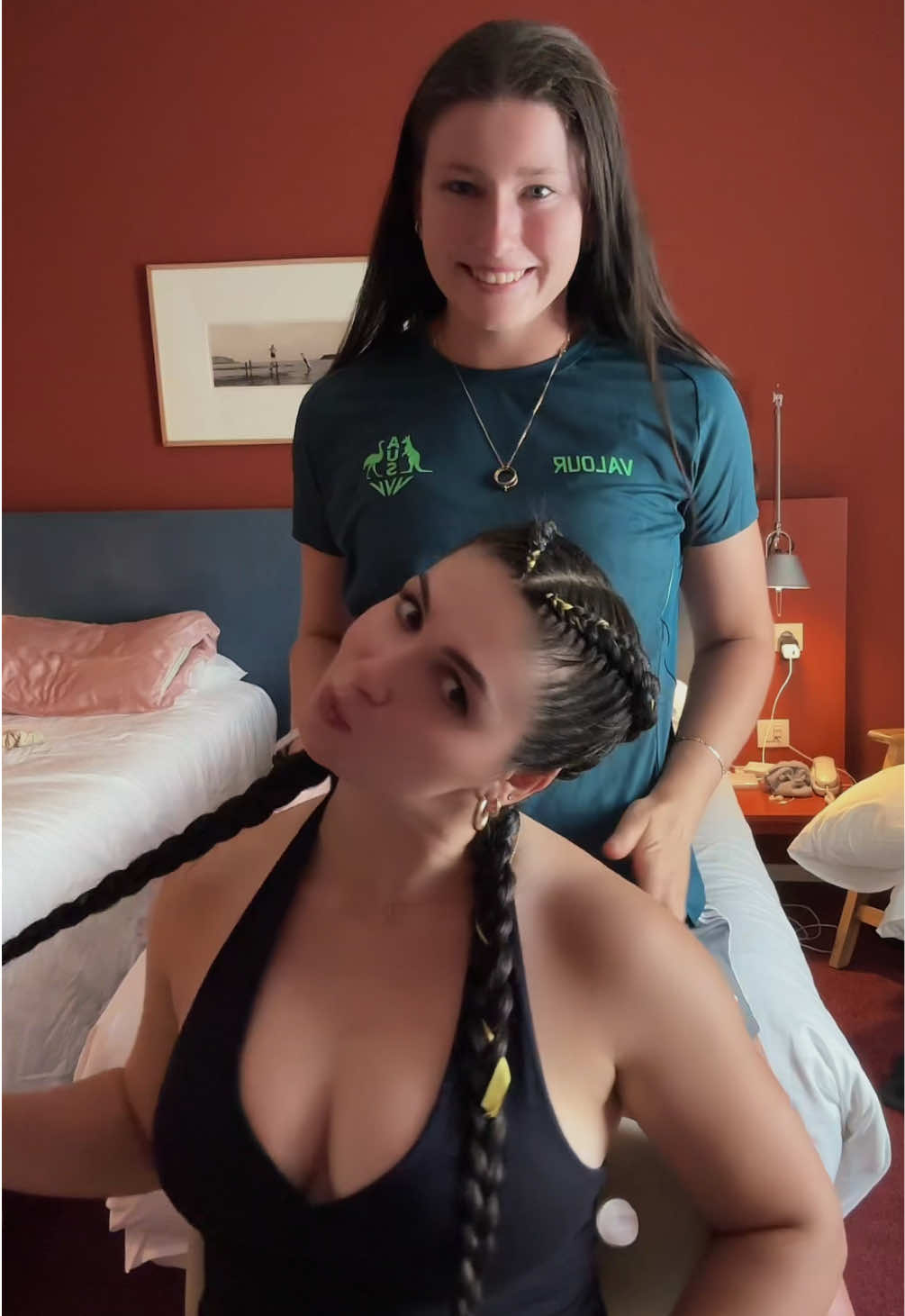 @Lara
