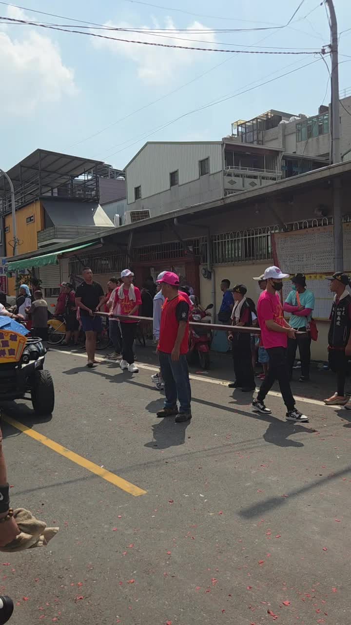 @帥哥跑廟會