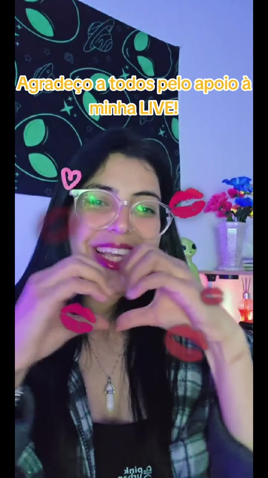 @Viviane Nunes 👽