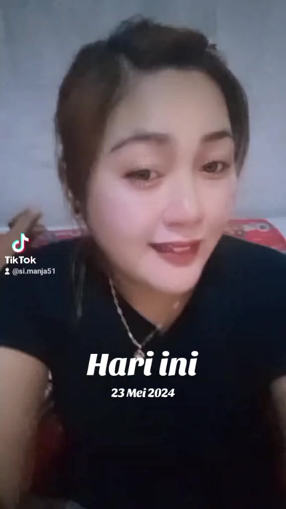 @🐼