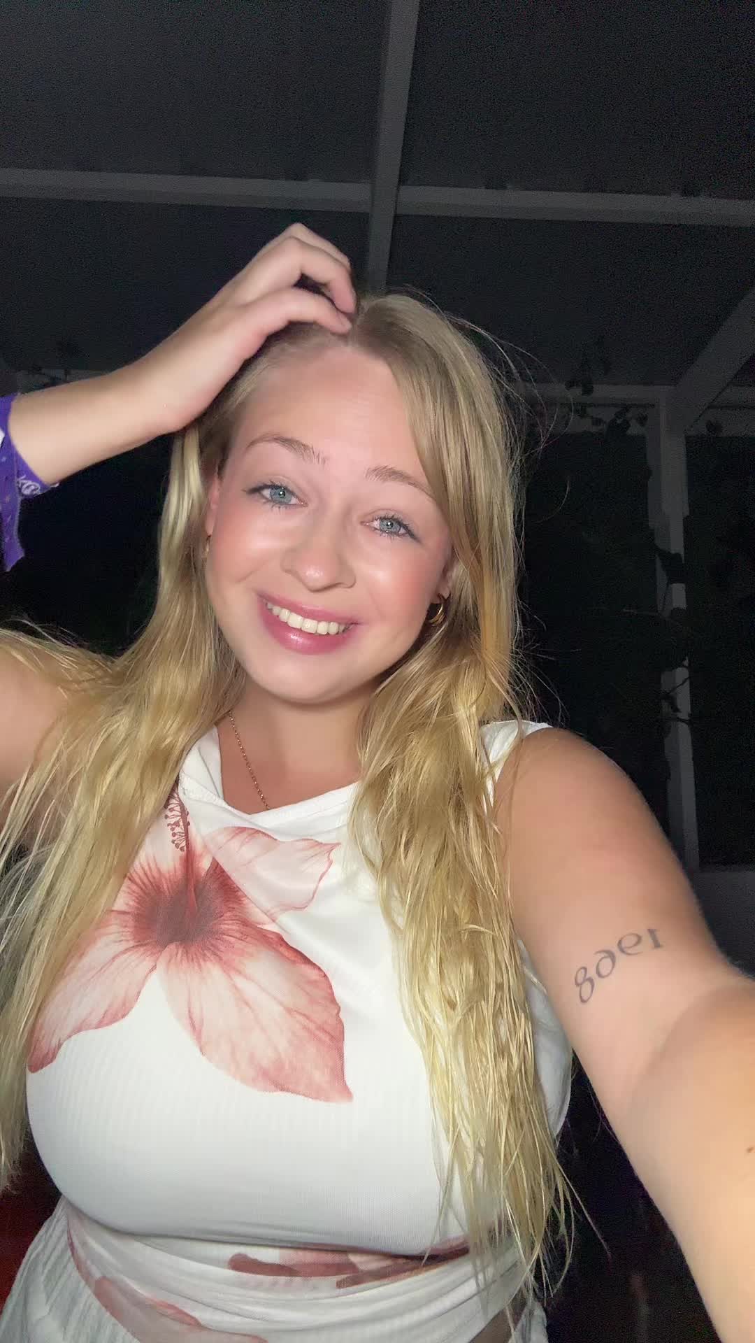 @Sandrina