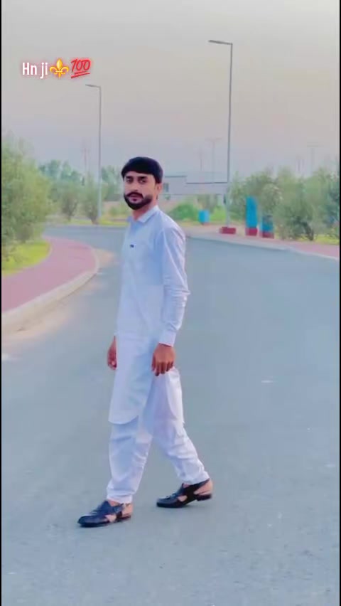 @⚜️ juTtبادشاہ⚜️