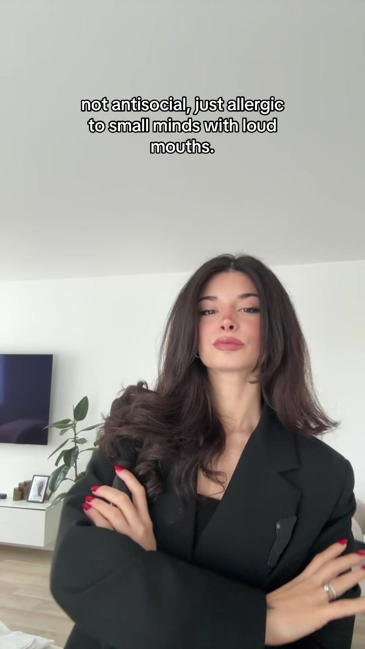 @D E R Y A