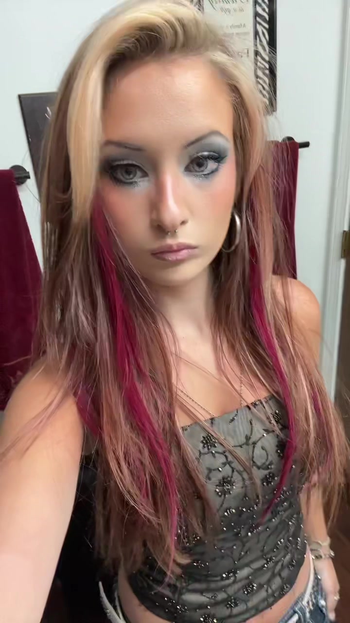 @𝐙𝐨𝐞𝐲 𝐒 🧟&zwj;♀️