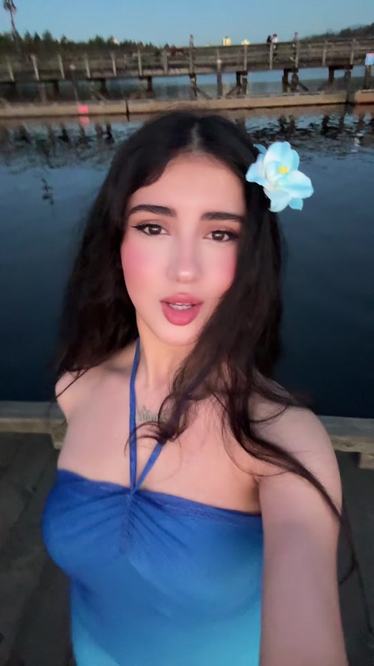 @𝑬𝒎𝒂𝒏 ✶ ✦