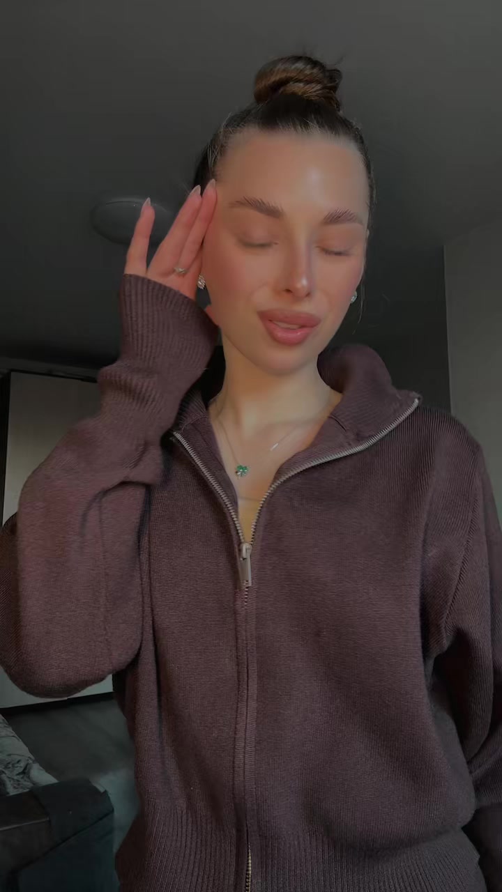 @Алечка😻💗❤️